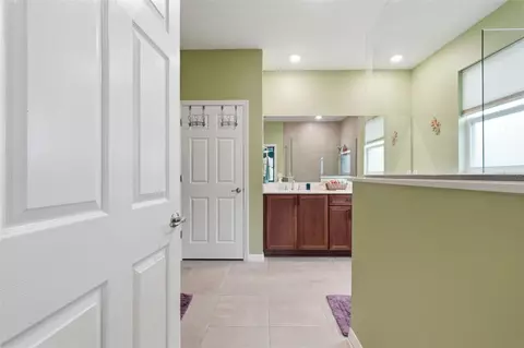 Entry Way - 9958 SW 97th Ln, Ocala, FL 34481 photo 5 of 8