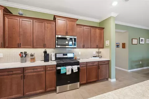 Kitchen - 9958 SW 97th Ln, Ocala, FL 34481 photo 4 of 6