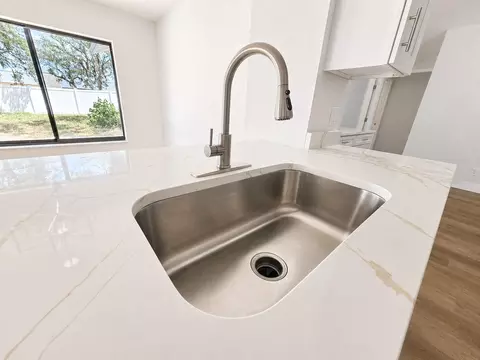 Kitchen - 6310 Shalimar Ave, Spring Hill, FL 34608 photo 5 of 7