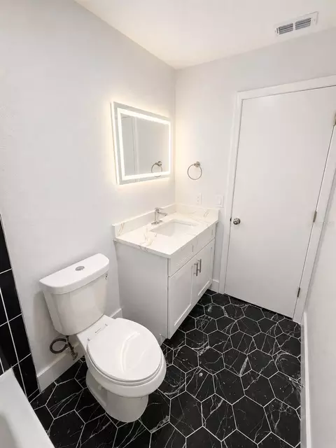Bath - 6310 Shalimar Ave, Spring Hill, FL 34608 photo 6 of 6