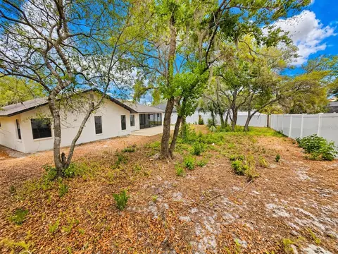 Exterior - 6310 Shalimar Ave, Spring Hill, FL 34608 photo 5 of 6