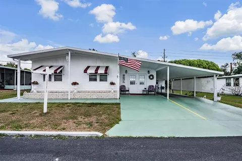 7048 El Meyers St, Zephyrhills, FL 33541