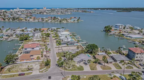 View/Area - 16101 4th St E, Redington Beach, FL 33708 photo 6 of 7