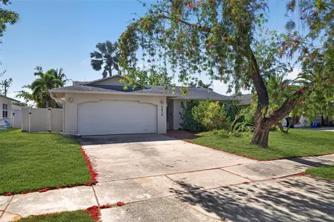 5810 Venetian Blvd NE, Saint Petersburg, FL 33703