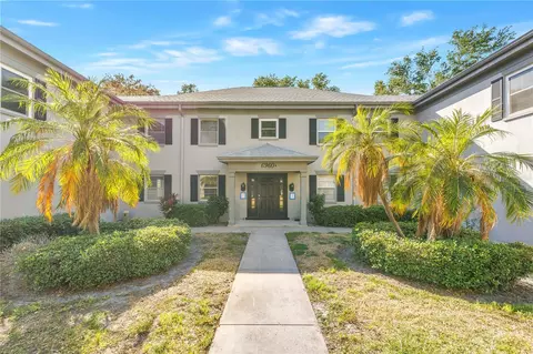 6960 Sunset Dr S #1B, South Pasadena, FL 33707