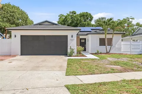 7037 124th Ter, Largo, FL 33773