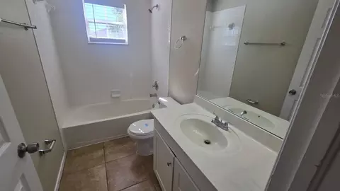 Bath - 12914 Brant Tree Dr, Riverview, FL 33579 photo 3 of 3