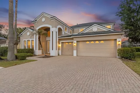 10436 Canary Isle Dr, Tampa, FL 33647
