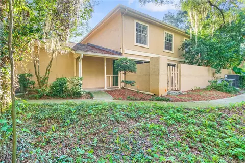 11905 Lakemist Cir #74, Temple Terrace, FL 33617