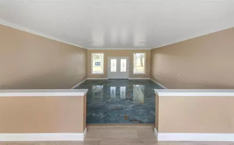 Living - 20138 Bowman Rd, Spring Hill, FL 34610 photo 2 of 10