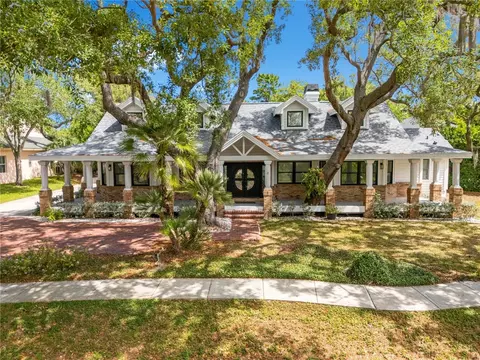 335 Sanctuary Dr, Crystal Beach, FL 34681