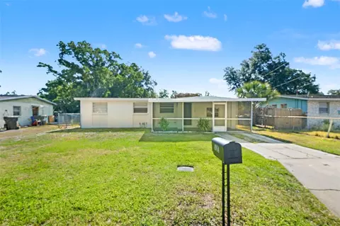 4914 S 82nd St, Tampa, FL 33619