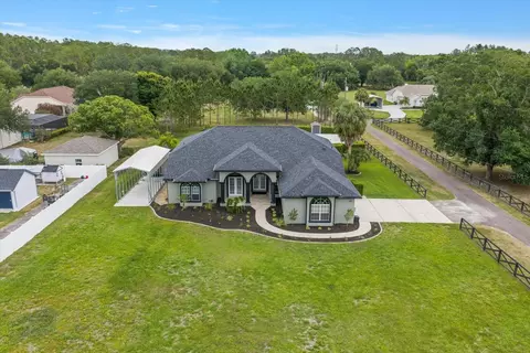 18731 Crooked Ln, Lutz, FL 33548