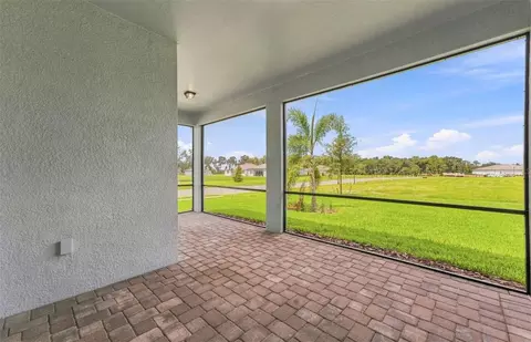 Exterior - 9452 Daylight Dr, Parrish, FL 34219 photo 2 of 6