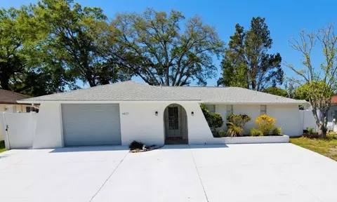 8923 Candlewick Ln, Port Richey, FL 34668