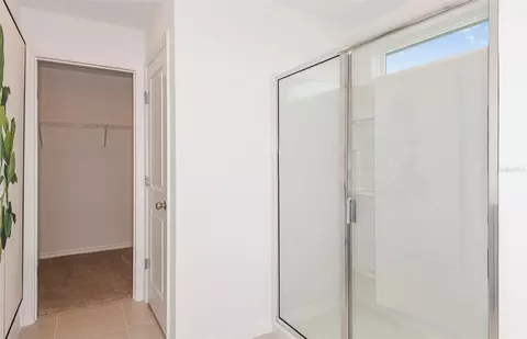 Bath - 9911 Trellis Vine Way, Parrish, FL 34219 photo 2 of 4