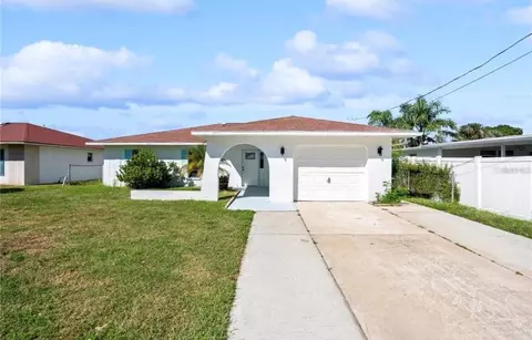 3381 Minnow Creek Dr, Hernando Beach, FL 34607