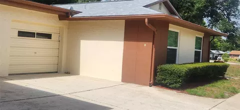 2261 Shelly Dr #D, Palm Harbor, FL 34684