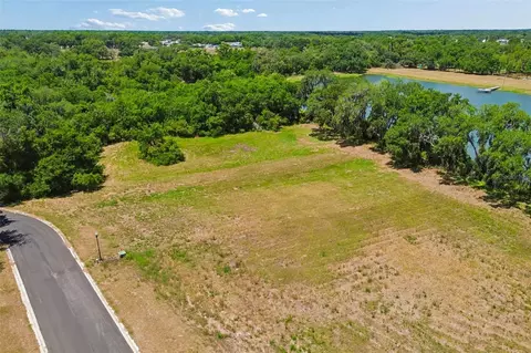 2827 Mystic Oaks Dr, Plant City, FL 33563