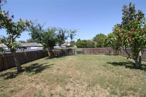 Exterior - 10410 Opus Dr, Riverview, FL 33579 photo 5 of 9