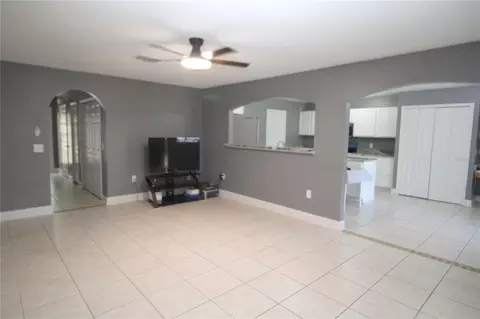 Living - 10410 Opus Dr, Riverview, FL 33579 photo 2 of 8
