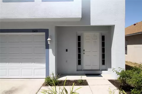 Exterior - 10410 Opus Dr, Riverview, FL 33579 photo 4 of 9