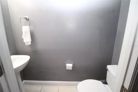 Bath - 10410 Opus Dr, Riverview, FL 33579 photo 2 of 5