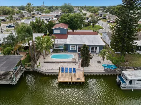 2330 Society Dr, Holiday, FL 34691