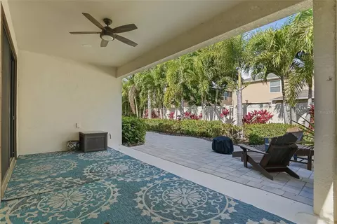 Exterior - 6318 Springline Pl, Apollo Beach, FL 33572 photo 5 of 8