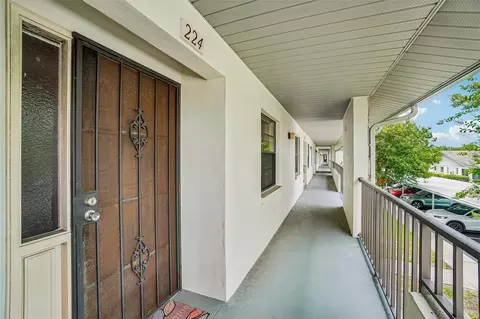 1601 43rd St N #224, Saint Petersburg, FL 33713