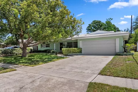 1413 Embassy Dr, Clearwater, FL 33764