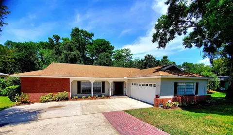 2837 Longleaf Ln, Palm Harbor, FL 34684