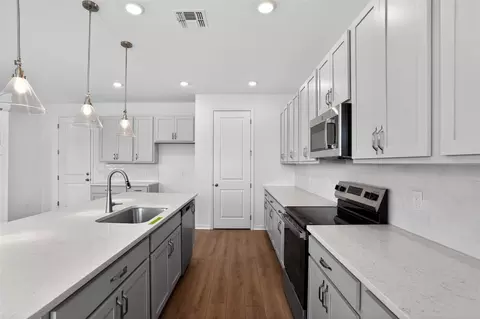 Kitchen - 5788 Haystack Dr, Saint Cloud, FL 34771 photo 6 of 6
