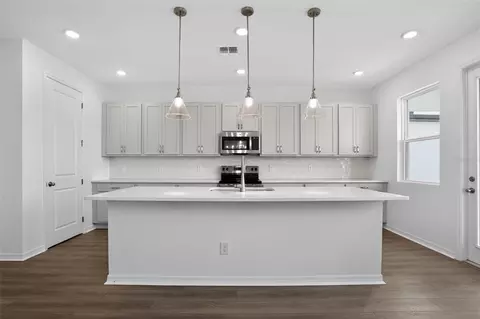 Kitchen - 5788 Haystack Dr, Saint Cloud, FL 34771 photo 3 of 6