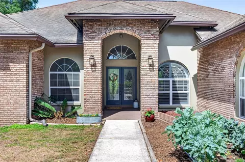 2603 Cathedral Oaks Pl, Plant City, FL 33565