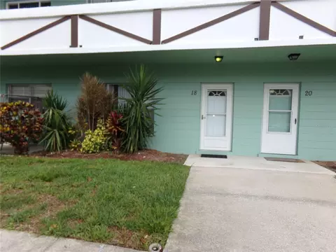 2042 Australia Way W #18, Clearwater, FL 33763