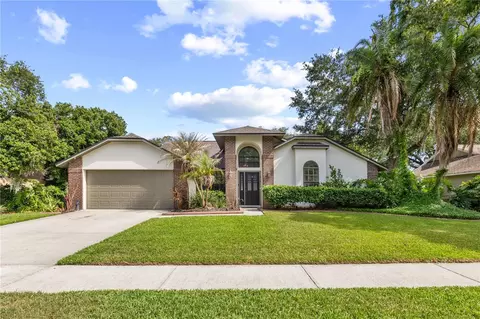 2315 Eagle Bluff Dr, Valrico, FL 33596