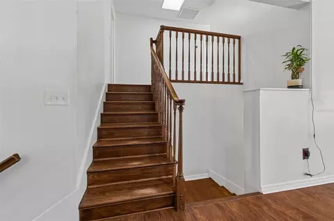 Entry Way - 2620 Giant Pl, Seffner, FL 33584 photo 5 of 6