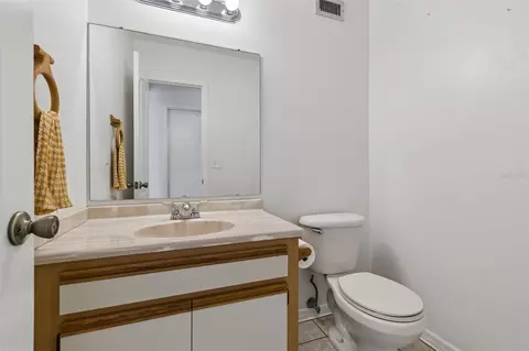 Bath - 2620 Giant Pl, Seffner, FL 33584 photo 7 of 8