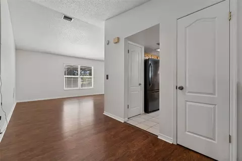 Living - 2620 Giant Pl, Seffner, FL 33584 photo 1 of 15