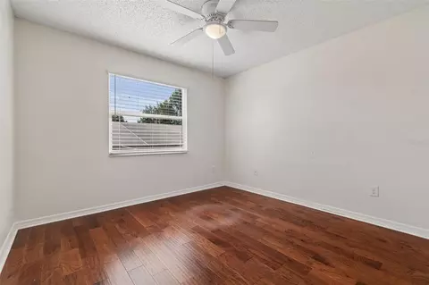 Bedroom - 2620 Giant Pl, Seffner, FL 33584 photo 7 of 8