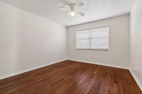 Bedroom - 2620 Giant Pl, Seffner, FL 33584 photo 2 of 8