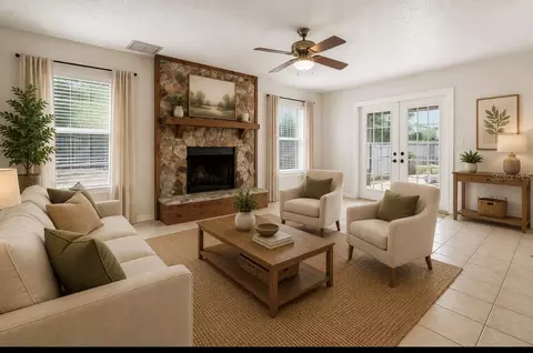 Living - 2620 Giant Pl, Seffner, FL 33584 photo 11 of 15