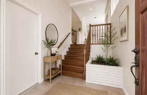 Entry Way - 2620 Giant Pl, Seffner, FL 33584 photo 2 of 6
