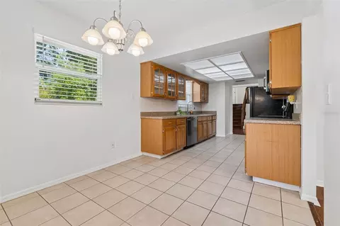 Kitchen - 2620 Giant Pl, Seffner, FL 33584 photo 1 of 4