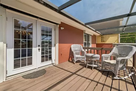 Exterior - 2620 Giant Pl, Seffner, FL 33584 photo 8 of 10