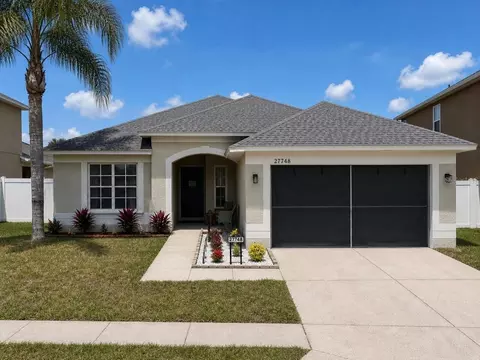27748 Sugar Loaf Dr, Wesley Chapel, FL 33544