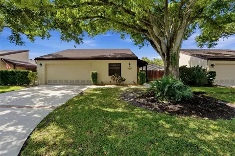 3692 Glen Oaks Manor Dr, Sarasota, FL 34232