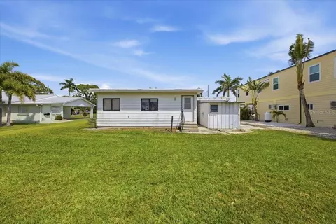 Exterior - 4436 106th St W, Bradenton, FL 34210 photo 4 of 4