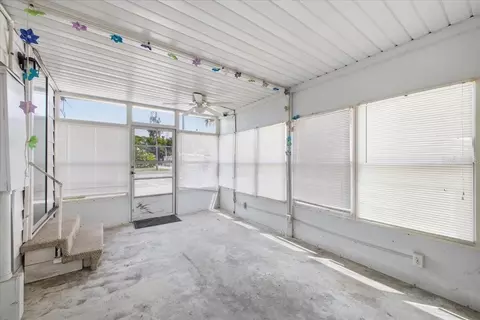 Exterior - 4436 106th St W, Bradenton, FL 34210 photo 2 of 4